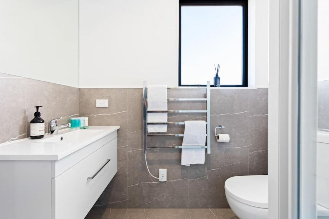 Stunning New 2Br Luxury In Pukekohe - Wifi Netflix Villa Екстериор снимка